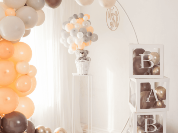 Baby room balloon arch